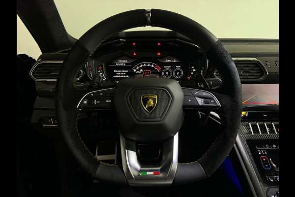 Lamborghini Urus 4.0 V8 Pano|Carbon|B&O 3D|Massage|Memory