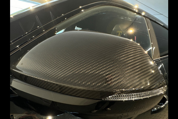 Lamborghini Urus 4.0 V8 Pano|Carbon|B&O 3D|Massage|Memory