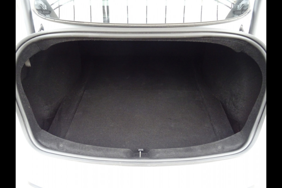 Tesla Model 3 RWD HIGHLAND * LEER * VENTILATIE * SFEER * 19 INCH !!