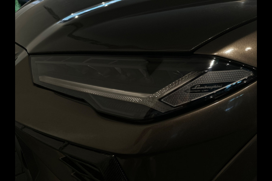 Lamborghini Urus 4.0 V8 Mansory Pano|Carbon|B&O 3D|HuD|Memory|360