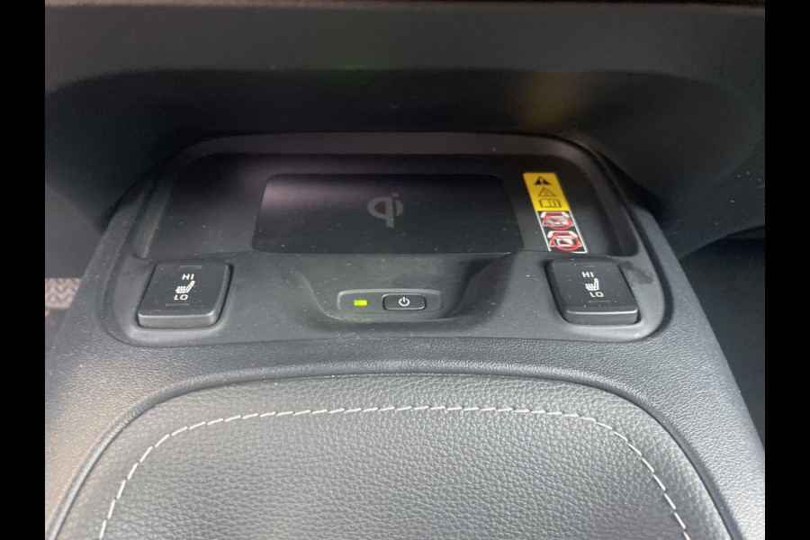 Toyota Corolla Hybrid 140 Dynamic | Parkeersensor voor en achter | Navigatie | Stoelverwarming | Apple Carplay & AndroidAUTO
