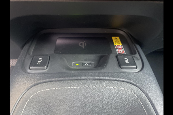 Toyota Corolla Hybrid 140 Dynamic | Parkeersensor voor en achter | Navigatie | Stoelverwarming | Apple Carplay & AndroidAUTO