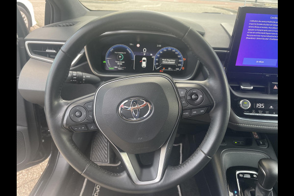 Toyota Corolla Hybrid 140 Dynamic | Parkeersensor voor en achter | Navigatie | Stoelverwarming | Apple Carplay & AndroidAUTO