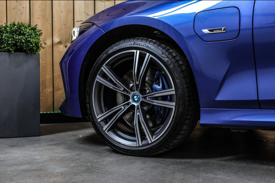 BMW 3-serie 330e xDrive M-Sport Pro *Pano*H/K*Camera*Head-Up*Comforttoegang*