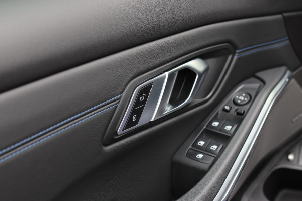 BMW 3-serie 330e xDrive M-Sport Pro *Pano*H/K*Camera*Head-Up*Comforttoegang*