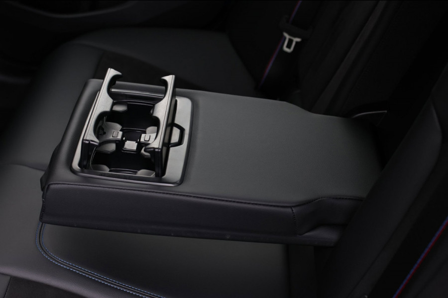 BMW 3-serie 330e xDrive M-Sport Pro *Pano*H/K*Camera*Head-Up*Comforttoegang*