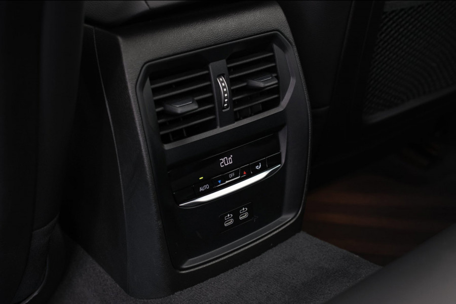 BMW 3-serie 330e xDrive M-Sport Pro *Pano*H/K*Camera*Head-Up*Comforttoegang*