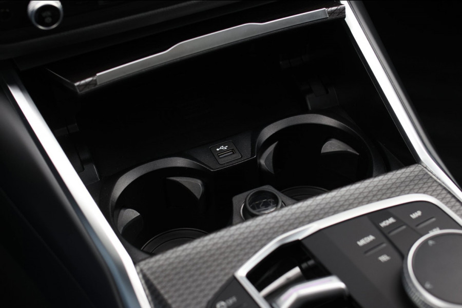 BMW 3-serie 330e xDrive M-Sport Pro *Pano*H/K*Camera*Head-Up*Comforttoegang*