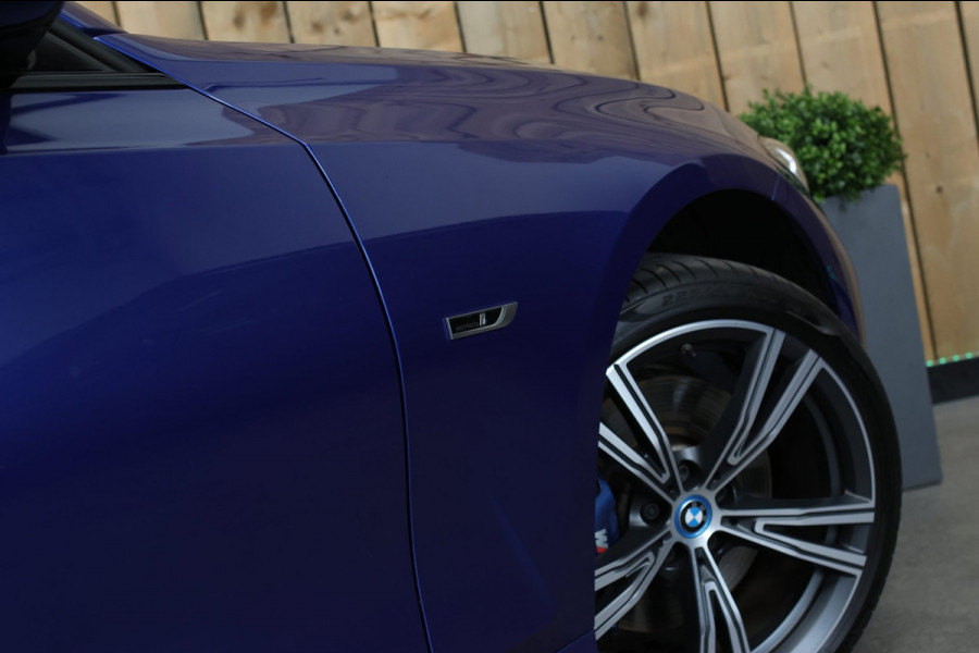 BMW 3-serie 330e xDrive M-Sport Pro *Pano*H/K*Camera*Head-Up*Comforttoegang*