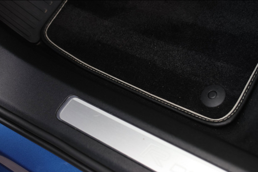 Volvo XC90 2.0 T8 Twin Engine AWD R-Design *Polestar*Pano*B&W*Massage*Luchtvering*