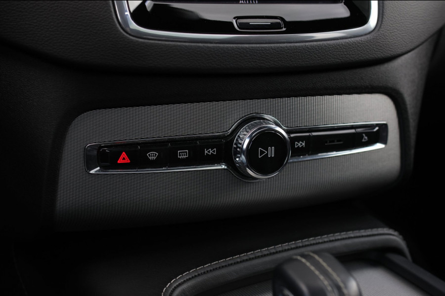 Volvo XC90 2.0 T8 Twin Engine AWD R-Design *Polestar*Pano*B&W*Massage*Luchtvering*