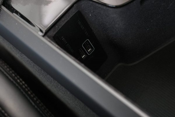Volvo XC90 2.0 T8 Twin Engine AWD R-Design *Polestar*Pano*B&W*Massage*Luchtvering*
