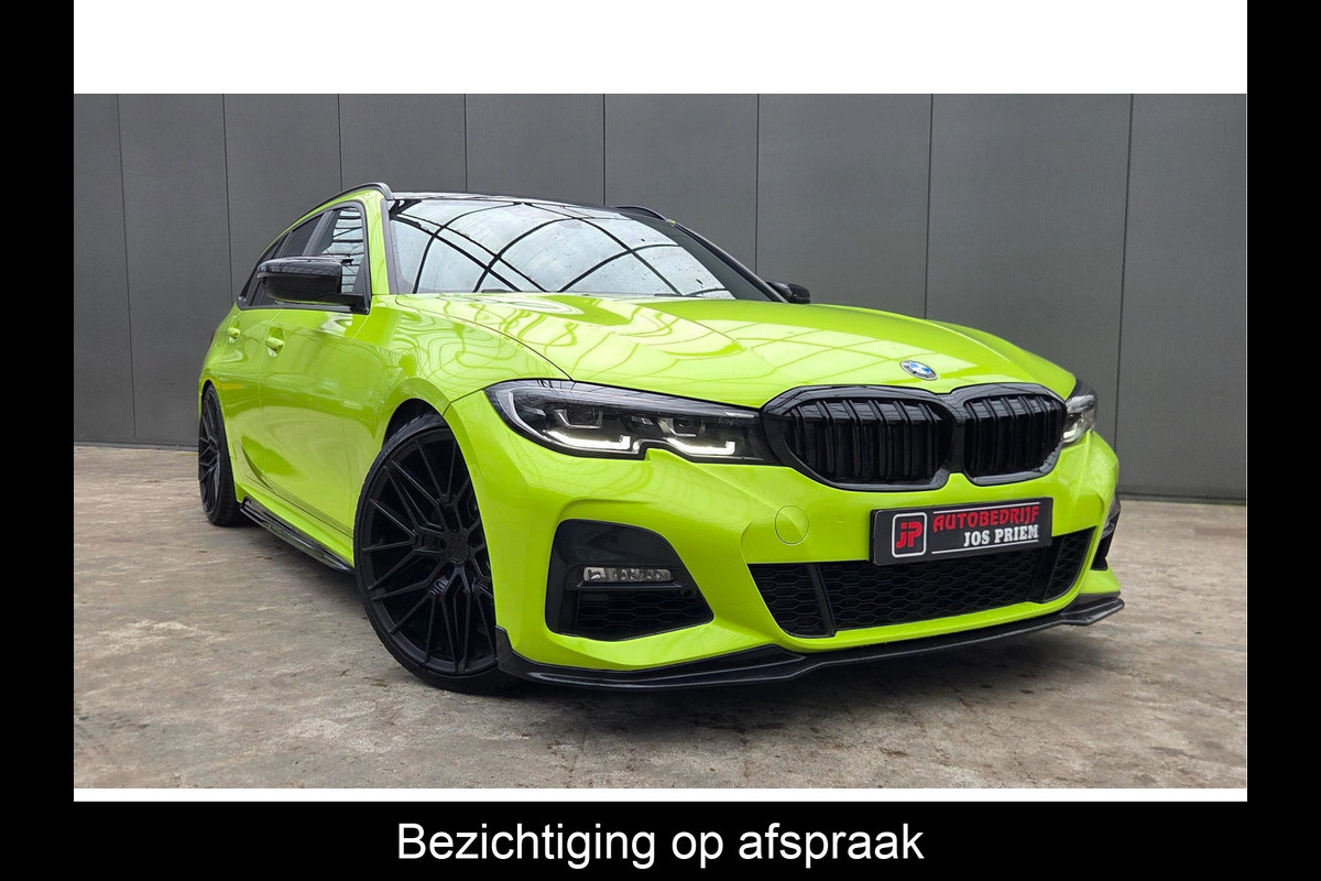 BMW 3 Serie Touring 318i M-Performance * EYE CATCHER * 330 PK !!