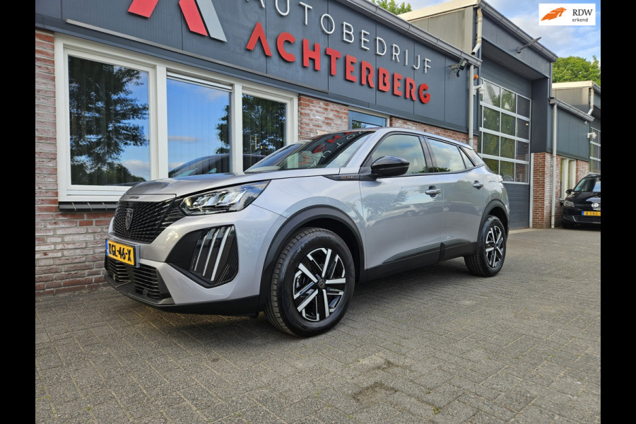 Peugeot 2008 1.2 Hybrid 136 Style Carplay! LED! Automaat! Cruise Control! Mooie/Nette Auto!