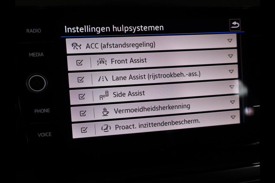 Volkswagen Polo 1.0 TSI Life Business 95PK DSG | Clima| PDC | Stoelverwarming |