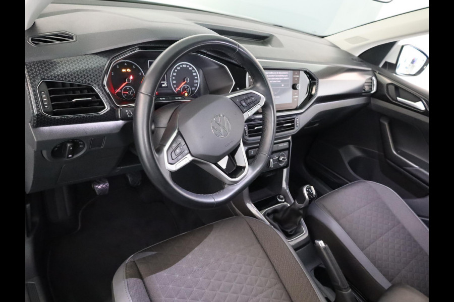 Volkswagen T-Cross 1.0 TSI Life 110pk 6bak | LM-velgen| Navi