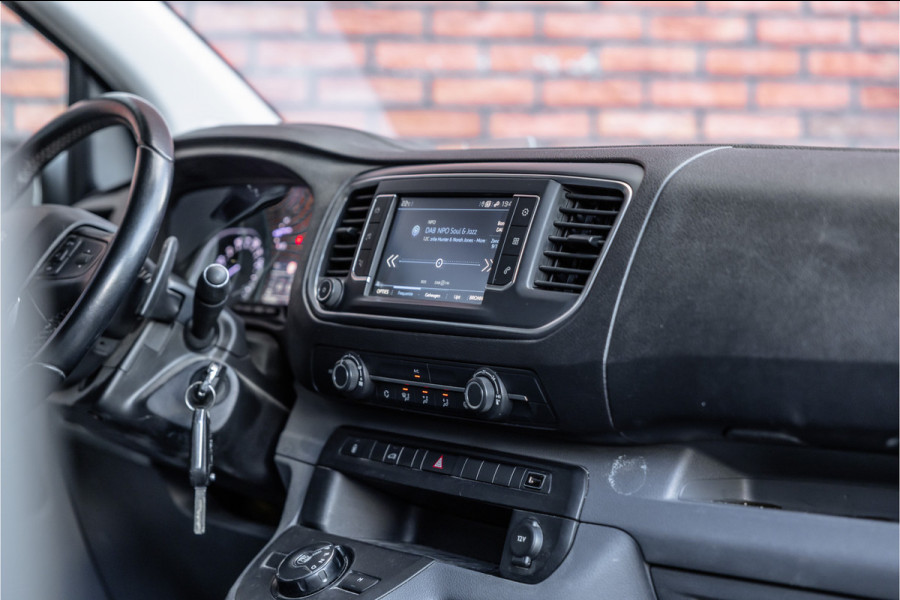 Peugeot Expert 2.0 BlueHDI Premium | Blind spot | Navigatie | CarPlay | Camera | Head-Up | Trekhaak | Airco | DAB | Nieuwe APK | Orig. NL auto