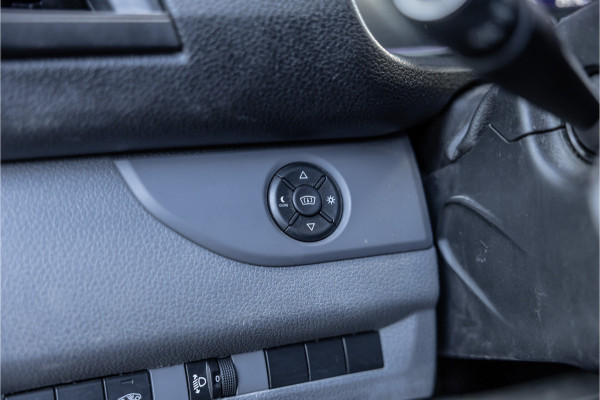 Peugeot Expert 2.0 BlueHDI Premium | Blind spot | Navigatie | CarPlay | Camera | Head-Up | Trekhaak | Airco | DAB | Nieuwe APK | Orig. NL auto