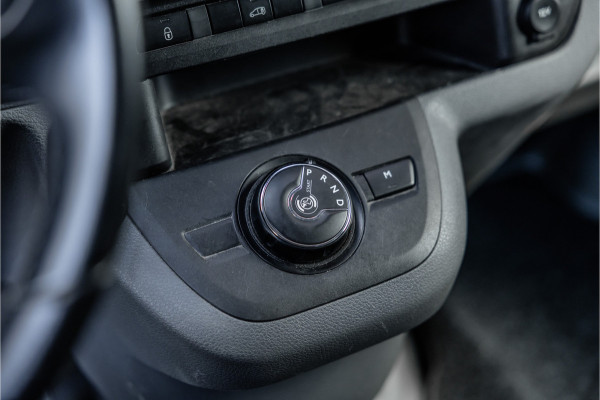 Peugeot Expert 2.0 BlueHDI Premium | Blind spot | Navigatie | CarPlay | Camera | Head-Up | Trekhaak | Airco | DAB | Nieuwe APK | Orig. NL auto