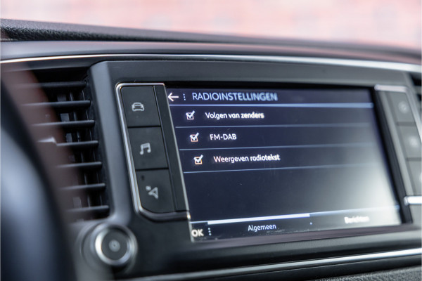 Peugeot Expert 2.0 BlueHDI Premium | Blind spot | Navigatie | CarPlay | Camera | Head-Up | Trekhaak | Airco | DAB | Nieuwe APK | Orig. NL auto