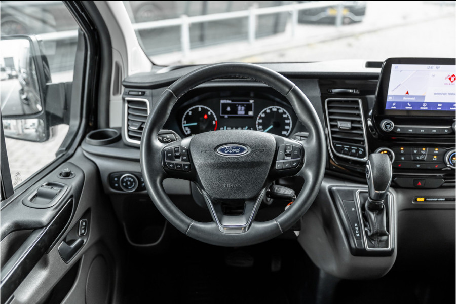 Ford Transit Custom 320 2.0 TDCI 170 PK L2H1 Limited DC | CarPlay | Camera | Navigatie | Lederen bekleding | Elek stoelen | Stoelverwarming | Blind spot | DAB | Nieuwe APK