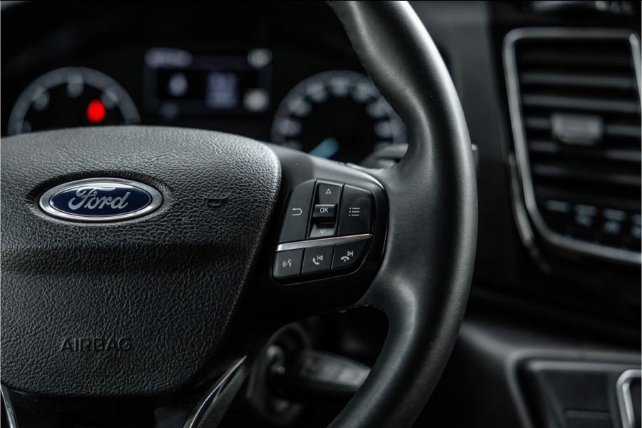 Ford Transit Custom 320 2.0 TDCI 170 PK L2H1 Limited DC | CarPlay | Camera | Navigatie | Lederen bekleding | Elek stoelen | Stoelverwarming | Blind spot | DAB | Nieuwe APK