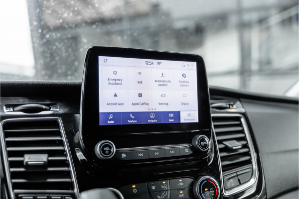 Ford Transit Custom 320 2.0 TDCI 170 PK L2H1 Limited DC | CarPlay | Camera | Navigatie | Lederen bekleding | Elek stoelen | Stoelverwarming | Blind spot | DAB | Nieuwe APK