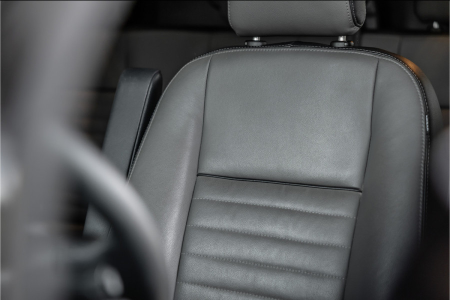 Ford Transit Custom 320 2.0 TDCI 170 PK L2H1 Limited DC | CarPlay | Camera | Navigatie | Lederen bekleding | Elek stoelen | Stoelverwarming | Blind spot | DAB | Nieuwe APK