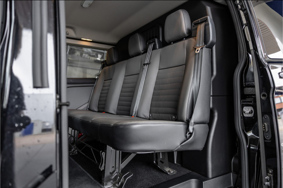 Ford Transit Custom 320 2.0 TDCI 170 PK L2H1 Limited DC | CarPlay | Camera | Navigatie | Lederen bekleding | Elek stoelen | Stoelverwarming | Blind spot | DAB | Nieuwe APK