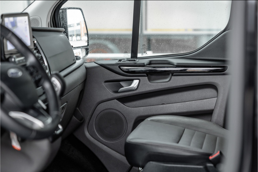 Ford Transit Custom 320 2.0 TDCI 170 PK L2H1 Limited DC | CarPlay | Camera | Navigatie | Lederen bekleding | Elek stoelen | Stoelverwarming | Blind spot | DAB | Nieuwe APK