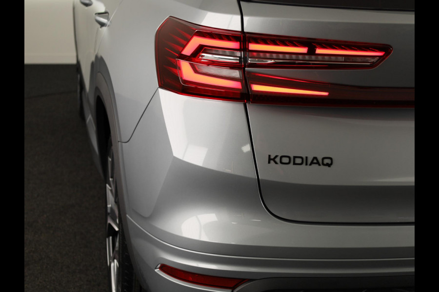 Škoda Kodiaq Sportline Business PHEV 1.5 TSI 204pk DSG | Panoramadak | Wegklapbare trekhaak | 20 inch lichtmetalen velgen| Winter pakket | Verwarmbare vooruit
