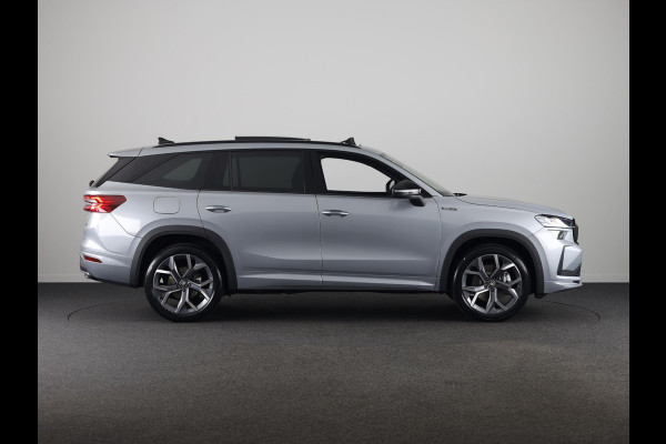 Škoda Kodiaq Sportline Business PHEV 1.5 TSI 204pk DSG | Panoramadak | Wegklapbare trekhaak | 20 inch lichtmetalen velgen| Winter pakket | Verwarmbare vooruit