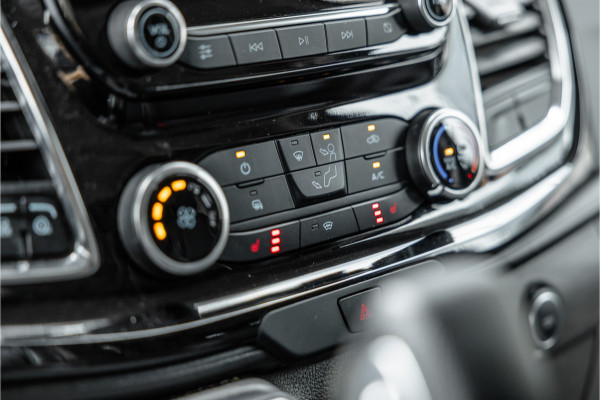 Ford Transit Custom 290 2.0 TDCI Sport | Marge | BTW & BPM Vrij | Bi-Xenon | Navigatie | CarPlay | Camera | Elek stoelen | Stoelverwarming | Trekhaak | DAB | Nieuwe APK