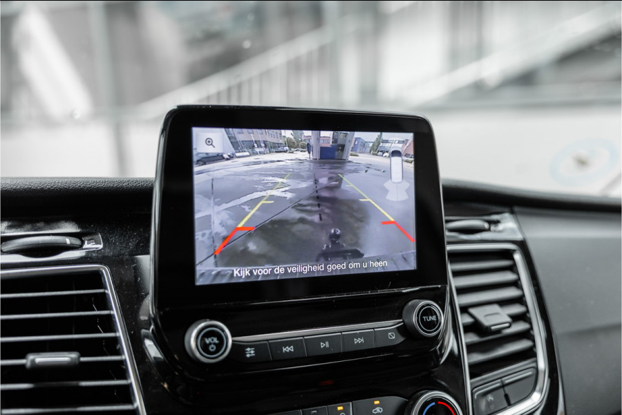 Ford Transit Custom 290 2.0 TDCI Sport | Marge | BTW & BPM Vrij | Bi-Xenon | Navigatie | CarPlay | Camera | Elek stoelen | Stoelverwarming | Trekhaak | DAB | Nieuwe APK