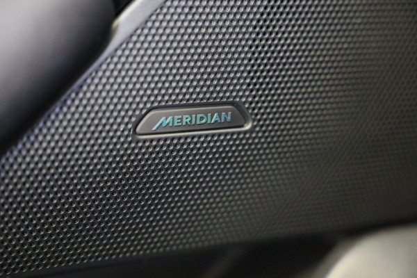 Land Rover Range Rover Velar 2.0 P400e R-Dynamic HSE / Acc / Lane Assist / Dode Hoek / 360 Camera / Memory / Meridian / Leder