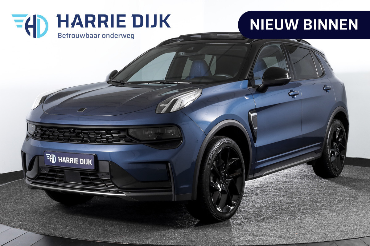 Lynk & Co 01 1.5 PHEV 261PK MY23 | Blackpakket | Donkere hemel | 360 Camera | 7.4 kWh boordlader | S/K-panodak | Adapt. Cruise | Memory | Elek. klep | LM 20" | 5475