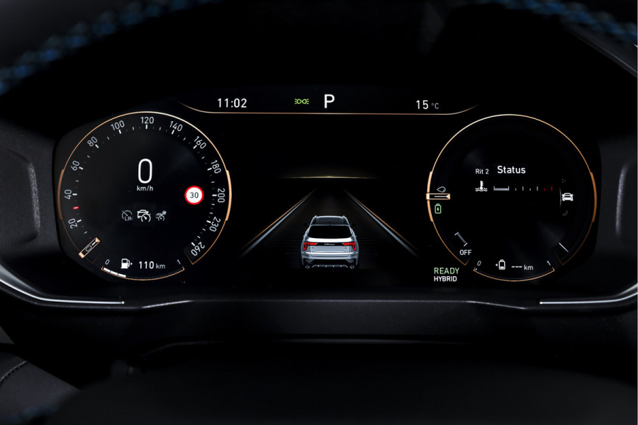 Lynk & Co 01 1.5 PHEV 261PK MY23 | Blackpakket | Donkere hemel | 360 Camera | 7.4 kWh boordlader | S/K-panodak | Adapt. Cruise | Memory | Elek. klep | LM 20" | 5475