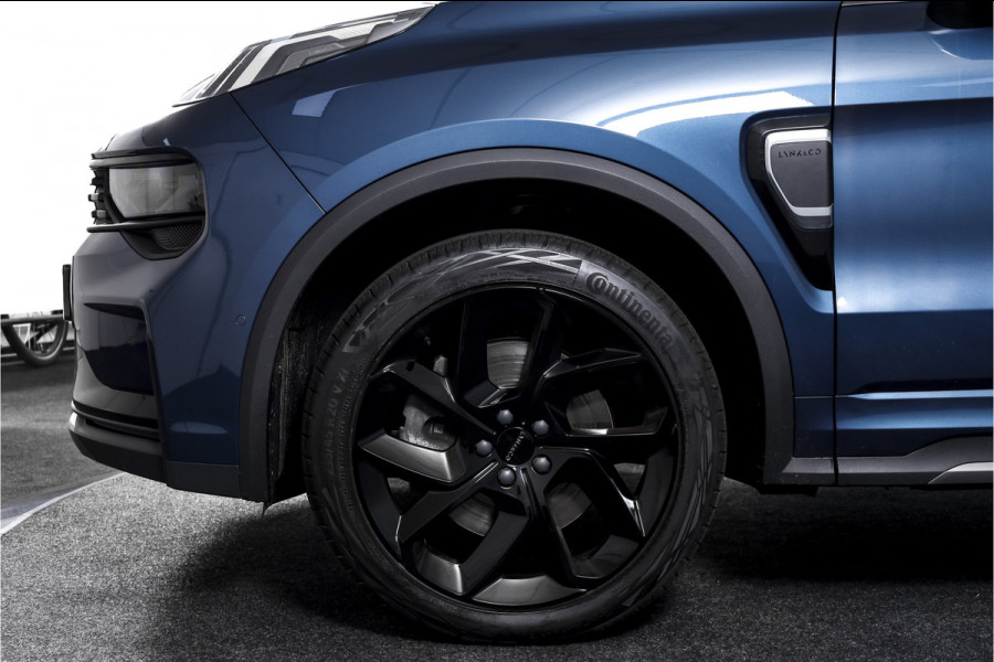 Lynk & Co 01 1.5 PHEV 261PK MY23 | Blackpakket | Donkere hemel | 360 Camera | 7.4 kWh boordlader | S/K-panodak | Adapt. Cruise | Memory | Elek. klep | LM 20" | 5475
