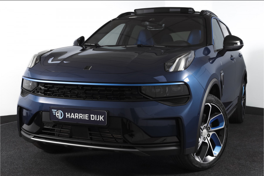 Lynk & Co 01 1.5 PHEV 261PK MY23 | Donkere hemel | 360 Camera | 7.4 kWh boordlader | S/K-panodak | Adapt. Cruise | Memory | Elek. klep | LM 20" | 2682