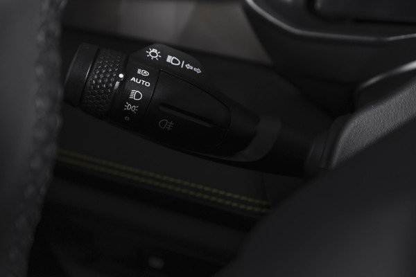 Lynk & Co 01 1.5 PHEV Core | Dig. Cockpit | Adapt. Cruise | Stoelverw. | PDC | Camera | NAV + App. Connect | ECC | DAB | LM 19" | 4855