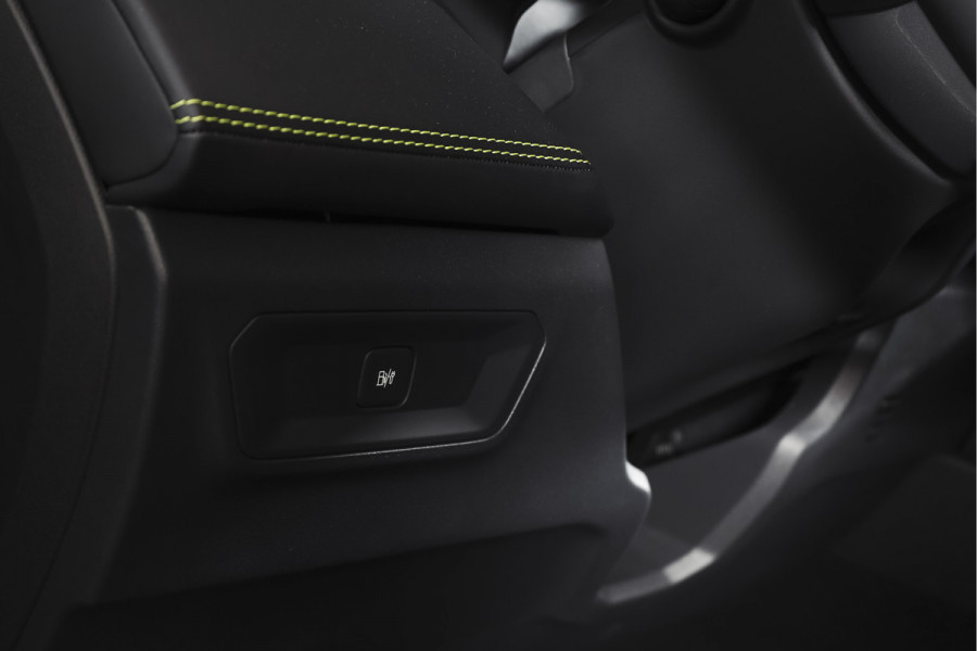 Lynk & Co 01 1.5 PHEV Core | Dig. Cockpit | Adapt. Cruise | Stoelverw. | PDC | Camera | NAV + App. Connect | ECC | DAB | LM 19" | 4855
