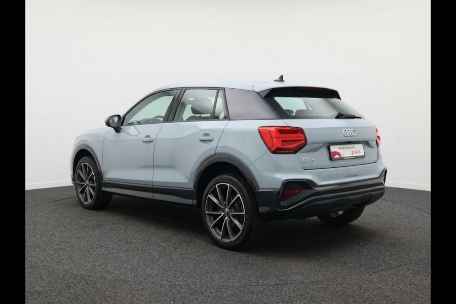 Audi Q2 35 TFSI S Edition 150pk | Virtuel Cockpit |  Navigatiesysteem full map | Cruise control adaptief | Apple Carplay/Android Auto | S-line interieur  lederen/stof bekleding | Matrix LED koplampen |