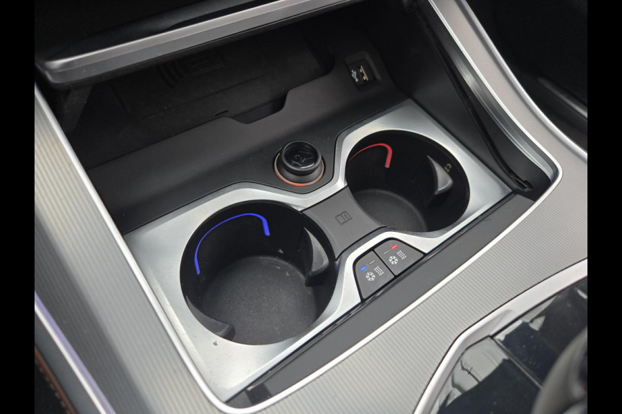 BMW X5 xDrive45e High Executive | M-Pakket| Individual Stoelen| Dealer onderhouden| SOH 88%|