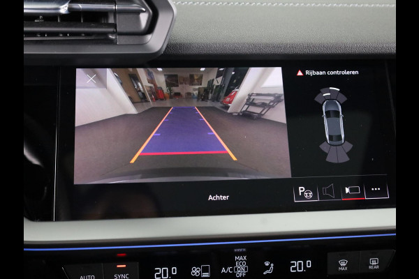 Audi A3 Limousine 30 TFSI S edition 110pk | Panoramadak | Verwarmbare voorstoelen | S-line interieur | 18 inch lichtmetalen velgen | Parkeercamera | B&O Audio