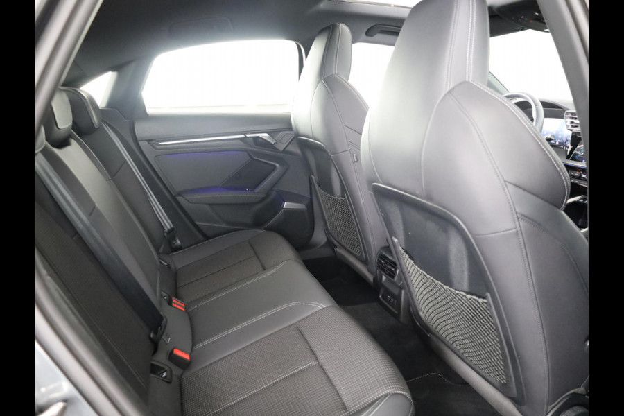 Audi A3 Limousine 30 TFSI S edition 110pk | Panoramadak | Verwarmbare voorstoelen | S-line interieur | 18 inch lichtmetalen velgen | Parkeercamera | B&O Audio