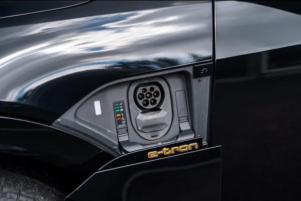 Audi e-tron E-tron 50 quattro Launch edition 71 kWh Soh 84% I Trekhaak I Climate I Cruise I Stoelgeheugen I Luchtvering