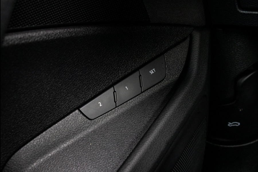 Audi e-tron E-tron 50 quattro Launch edition 71 kWh Soh 84% I Trekhaak I Climate I Cruise I Stoelgeheugen I Luchtvering
