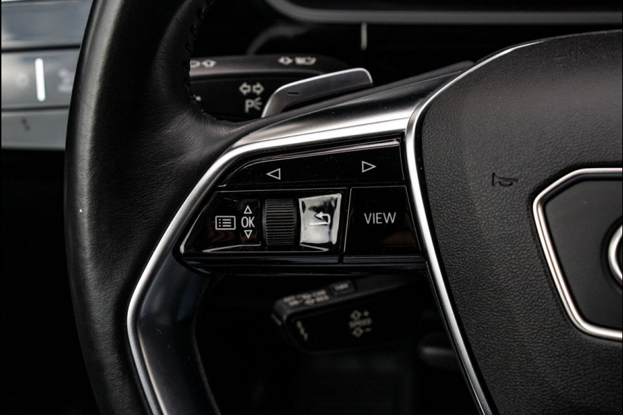 Audi e-tron E-tron 50 quattro Launch edition 71 kWh Soh 84% I Trekhaak I Climate I Cruise I Stoelgeheugen I Luchtvering