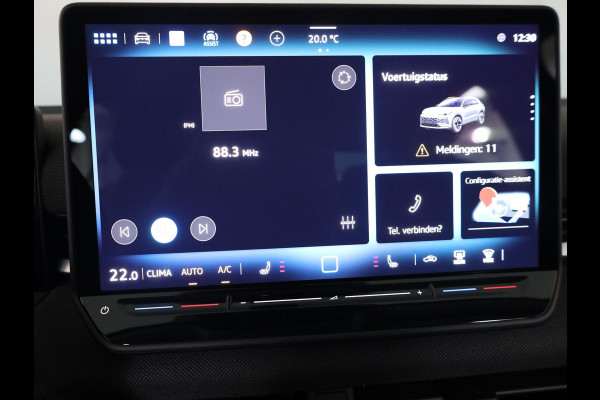 Volkswagen T-Roc Limited Edition 1.5 eTSI 85 kW / 116 PK SUV 7 vers Achteruitrijcamera | Stoelverwarming | Carplay