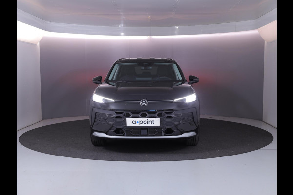 Volkswagen T-Roc Limited Edition 1.5 eTSI 85 kW / 116 PK SUV 7 vers Achteruitrijcamera | Stoelverwarming | Carplay
